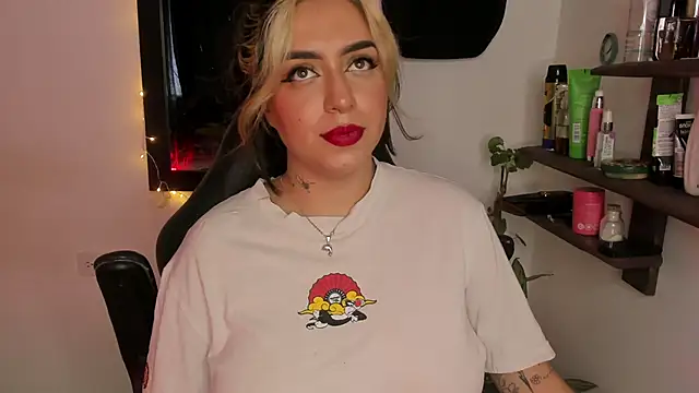 FOOTJOB 💦💦🍆 - video by AnnikaMerliahh_ cam model