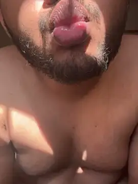 Kisses 😘 - فيديو من TeaseCraft موديل الكام