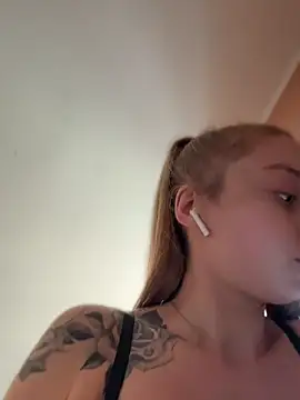 [9 Jun 11:35] Private Show