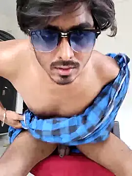 [29 Jul 12:01] Private Show suck Toe－カメラキャストのBigCockBongの動画