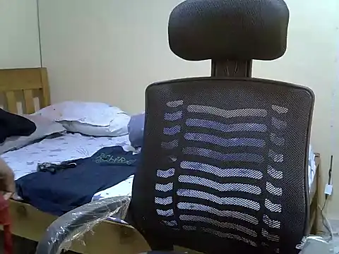 fuck pussy with dildo — filmik Horny-slut_, modela(-lki) na kamerkach