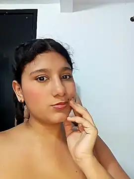 show milk - video by sarati_rado cam model