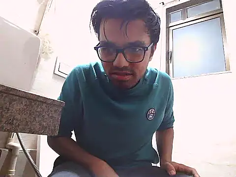 [24 Jul 02:52] Private Show – video modela na kameri BoyzaraHatke