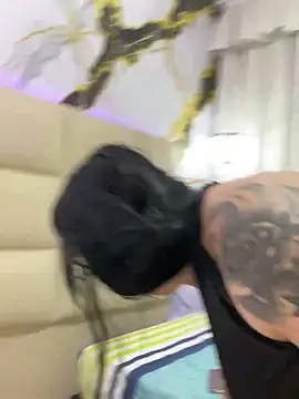 SUCK DICK AND BALL VERY HARD + SPIT AND DEEP THROAT😈🥵 - eva_sexx69 캠 모델의 동영상