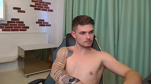 JUST WATCH! - video by KavinAkul cam model