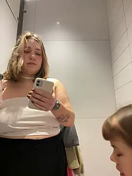 Private Show - video by SuzieMurray cam model
