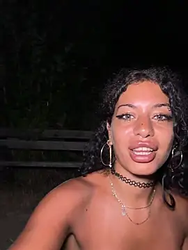 💙💙💙🩷BBBG🥷🥷🥷👸🏽 SQUiRT PUBLiC FOR 3 STRANGER OUTDOOR RiSKY