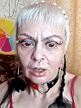 Pussy play - video by Gardener_of_Illusions cam model