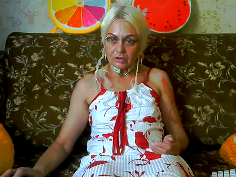 Interesting sex - video by Gardener_of_Illusions cam model