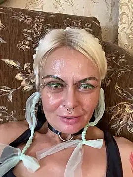 Racking all holes very hot - video by Gardener_of_Illusions cam model