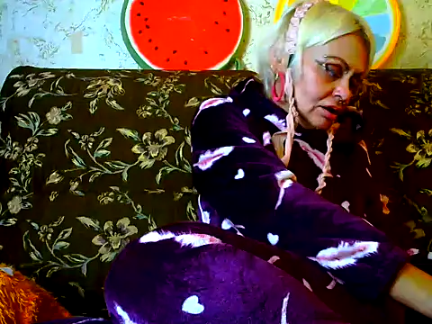 lick me - video by Gardener_of_Illusions cam model