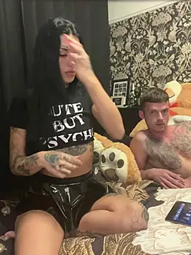 [26 Mar 21:35] Private Show - video by MrRaveMissBehave93 cam model