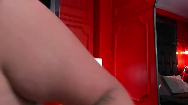 lots of skinny bouncing squats and slapping my big tits - Vídeo de nathalie_rossel, modelo de vídeos