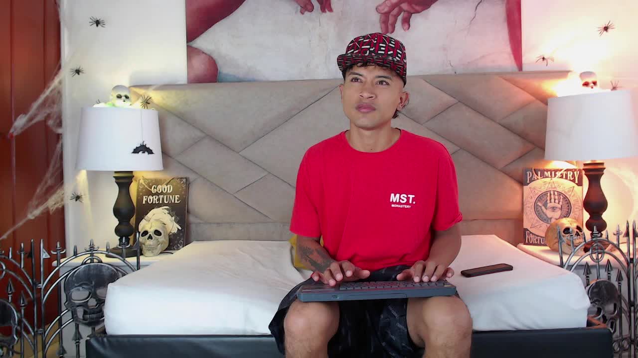 it was very hot — filmik Edward_Milleer, modela(-lki) na kamerkach