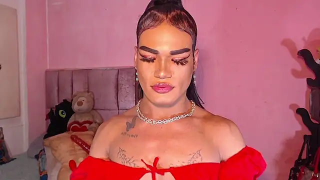 PVT HAPPY AND A FINISH OF MILK - video av CRAZY_DOLL_BIGCOCK cam model