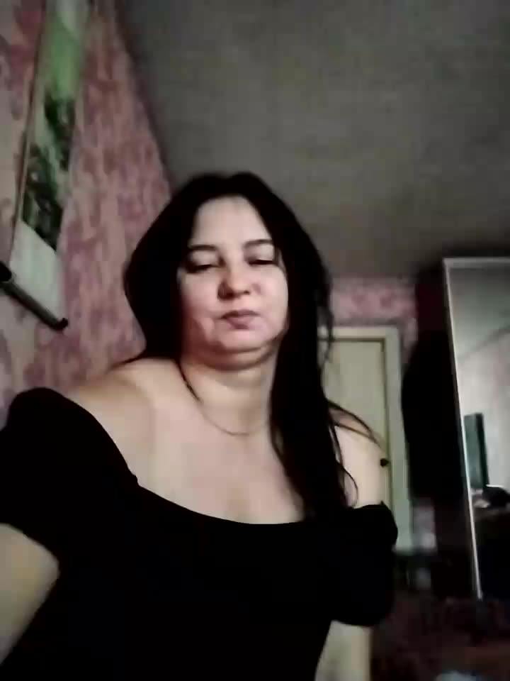 Скромная мамочка🤭🤭🤭🤭🤭💪💋💋💋 - Vídeo de Holly-69, modelo de vídeos