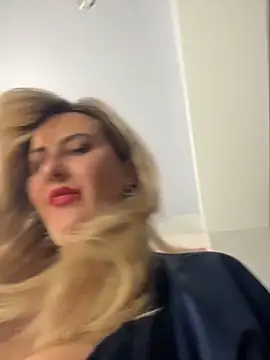 [10 Apr 20:34] Private Show