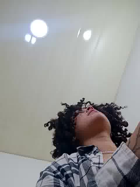 quede satisfecha el usuario me dio un rico anal mi culo me duele