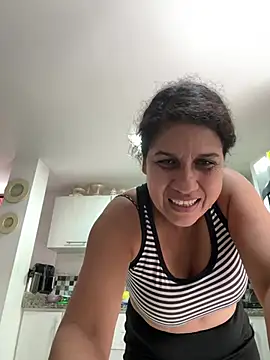 [23 Jun 10:06] Private Show - video by siri_duque cam model
