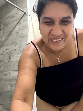 [18 Nov 20:10] Private Show - video by siri_duque cam model