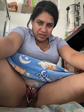 [26 Nov 07:43] Private Show - video by siri_duque cam model