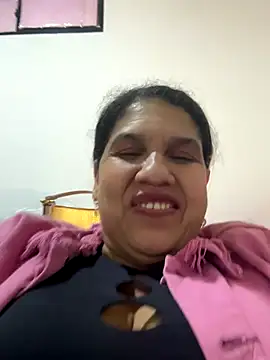 [26 Dec 21:11] Private Show - video by siri_duque cam model