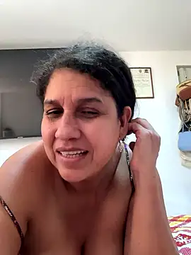 [18 Jan 14:32] Private Show - video by siri_duque cam model