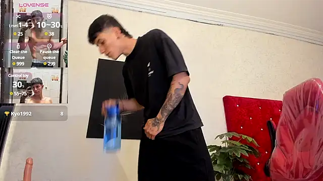 striptease and cum on my hand - video by Cristopher23_ cam model