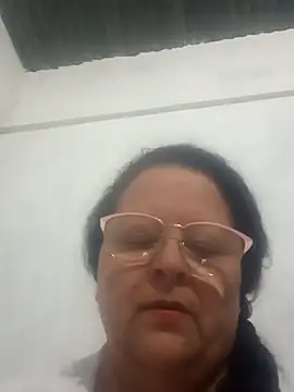 [15 May 21:55] Private Show sensualmente caliente - video by sahira_yasin cam model