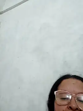 [31 May 02:15] Private Show caliente - video by sahira_yasin cam model