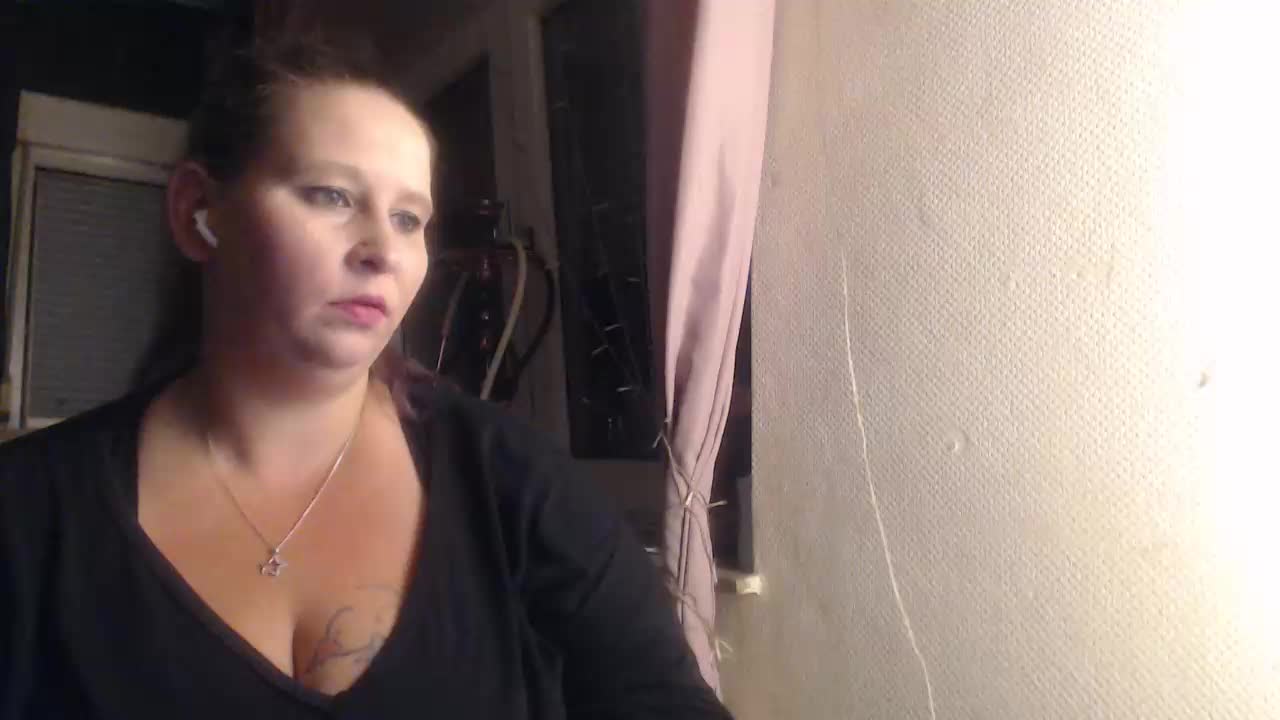 [13 Sep 20:49] Private Show - video by Mrs-Luder cam model