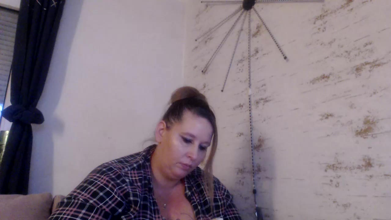 [22 Jan 00:08] Private Show - video by Mrs-Luder cam model