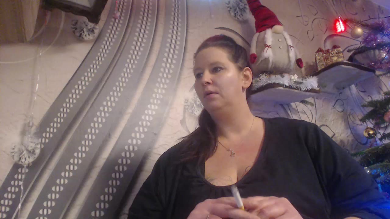 [17 Dec 21:54] Private Show - video di Mrs-Luder modella di cam