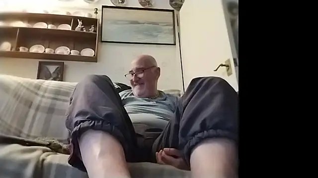 [5 Jul 21:23] Private Show - video by Adamdaddybear cam model