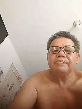 [18 Jun 15:33] Public Show - video by Apresiaoo cam model