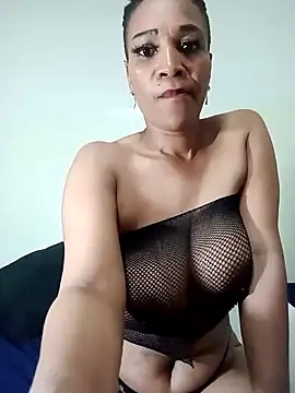 BOUNCING BUTT - video by GHETTOASSDOLL45 cam model