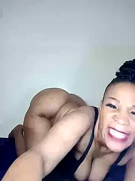 BENDING FACING CAM..MMM - video by GHETTOASSDOLL45 cam model