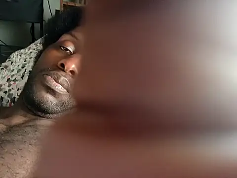 [8 Oct 17:21] Public Show - video by DevinToore cam model