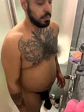 Doccia con calzino - відео від вебкаммоделі ILbrasitaliano