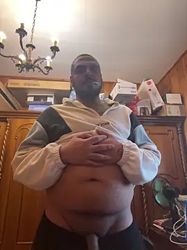 Cazzo moscio che dondola - clip cu ILbrasitaliano model videochat