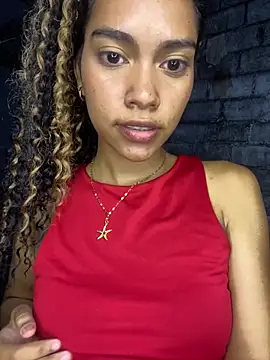 masturbation in the patio 🫢🫢 - video by valeriah_7 cam model