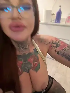 private  Show deepthroat 27 cm dildo titty fuck and dildo cum on face and tits – video od webkamerové modelky krysstal003