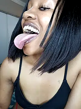 Ohh hunny ❤️tongue 👅 – video af CocoSexyBabe cam-model