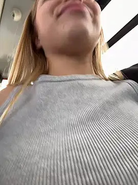 Spy show (boobs play in the bus) - video by Liza_risky