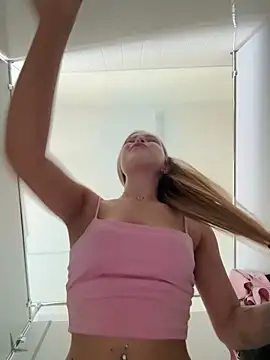 🌸fuck pussy with fingers 🌸hot view from below - Liza_risky 캠 모델의 동영상