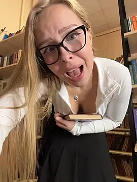 🌸shake booty in the library🌸 - video by Liza_risky cam model