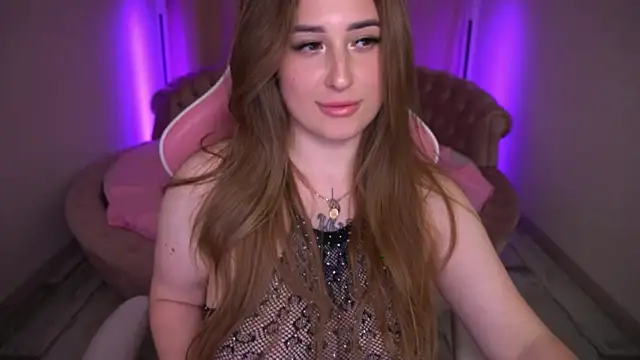 [25 May 20:14] Private Show - відео від вебкаммоделі GentleAdellee