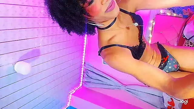 [27 Apr 19:21] Private Show - vídeo de kataleya_partytranss