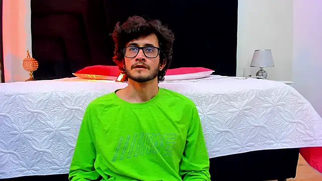 [14 Nov 17:17] Private Show - video của người mẫu cam Loggan_donnelly