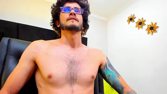 [23 Nov 21:39] Private Show - video by Loggan_donnelly cam model